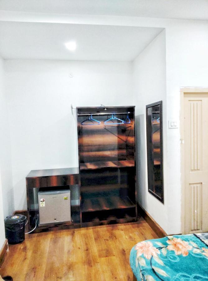 Hotel Florence Siliguri Ngoại thất bức ảnh
